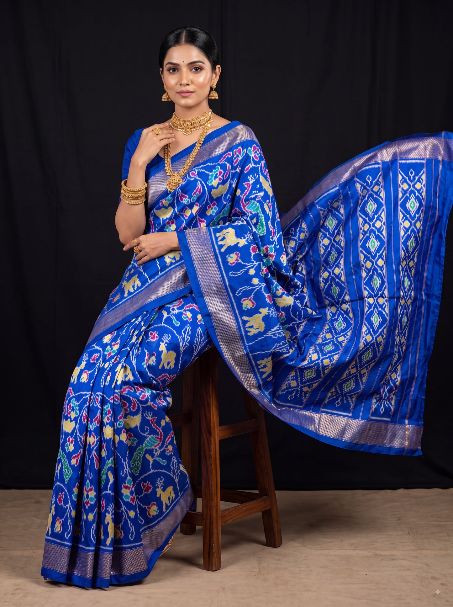 Pochampally Designer Printed & Dola Silk Fabric Saree